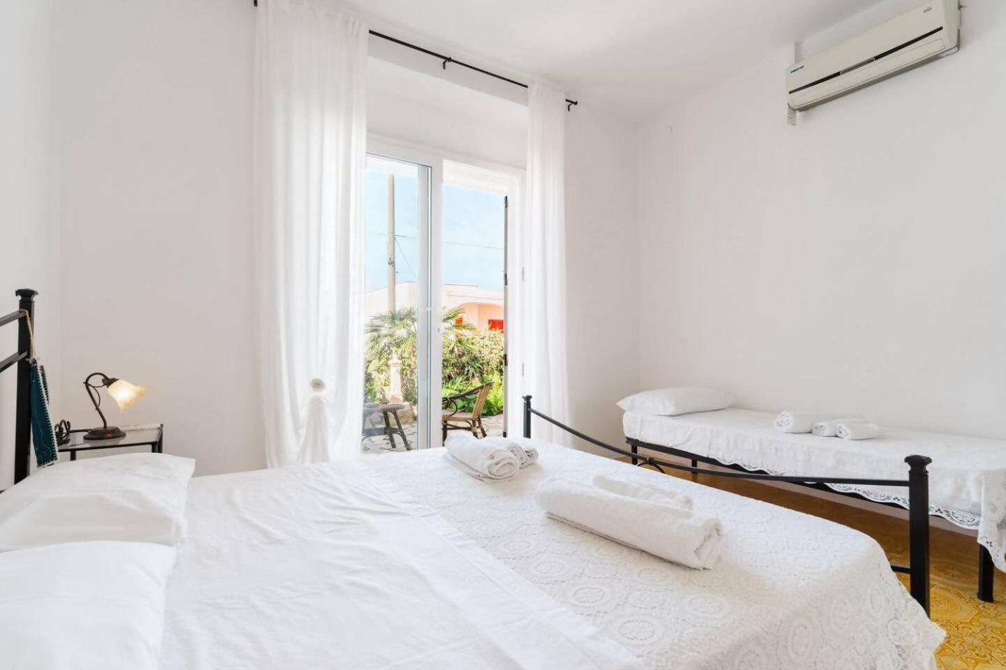 B&B Marchese By Vivimy Marina di Mancaversa Habitación foto
