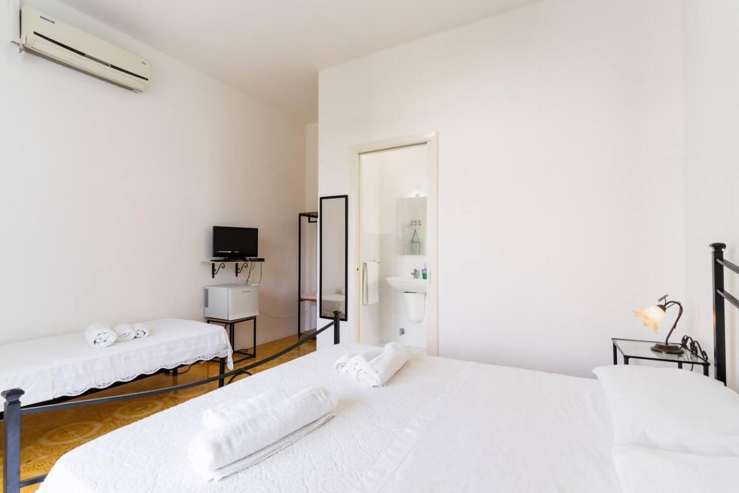 B&B Marchese By Vivimy Marina di Mancaversa Habitación foto